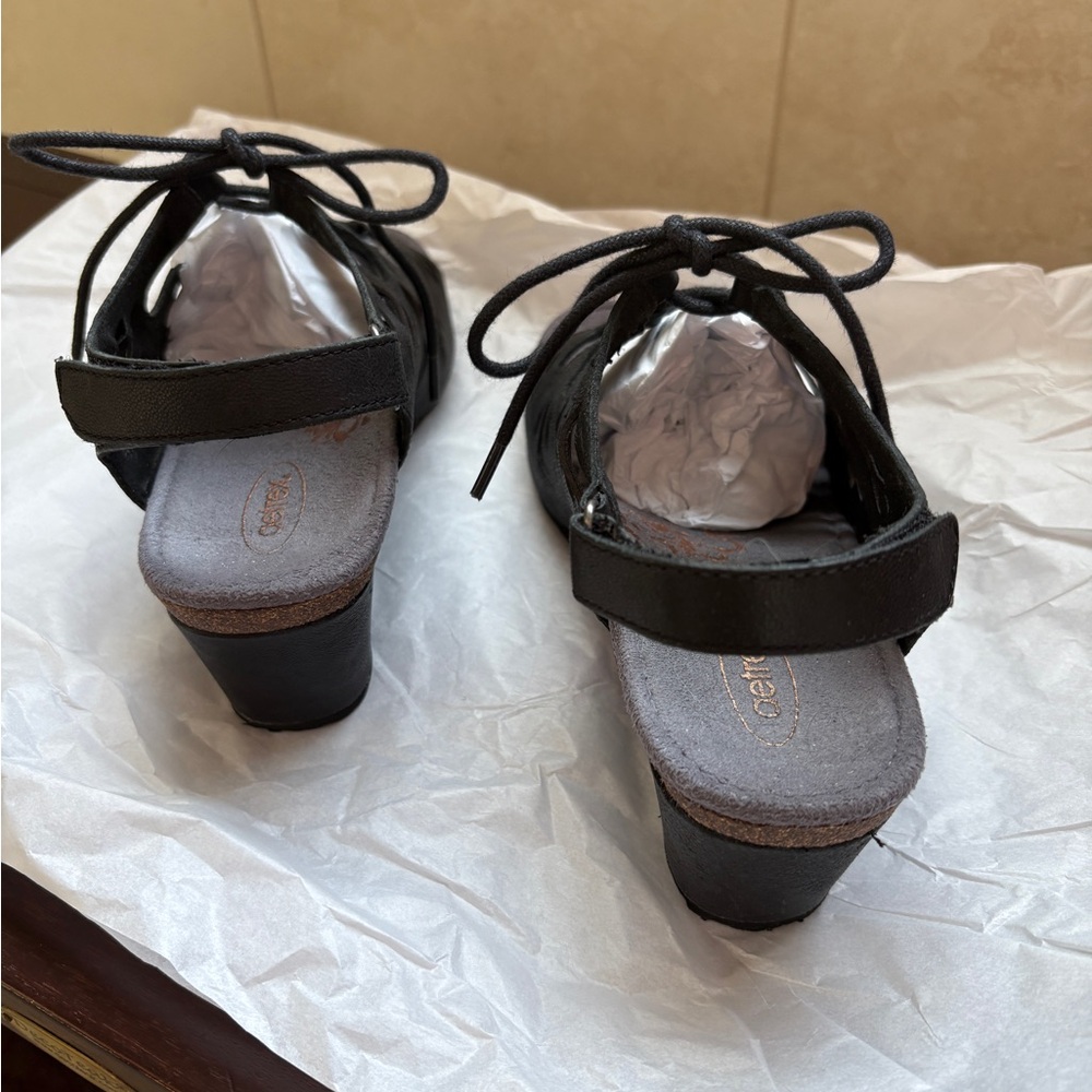 Aetrex Women's Sandals, size 38 - Picture 2 of 4
